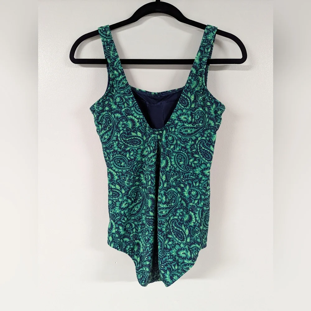 One piece‎ swimsuit
